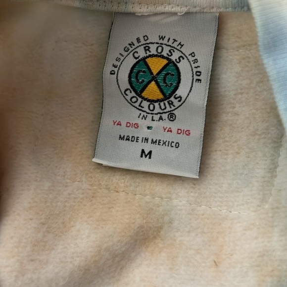 NWOT Cross Colors cropped tie dye sweatshirt, women’s size Medium. - Picture 9 of 10